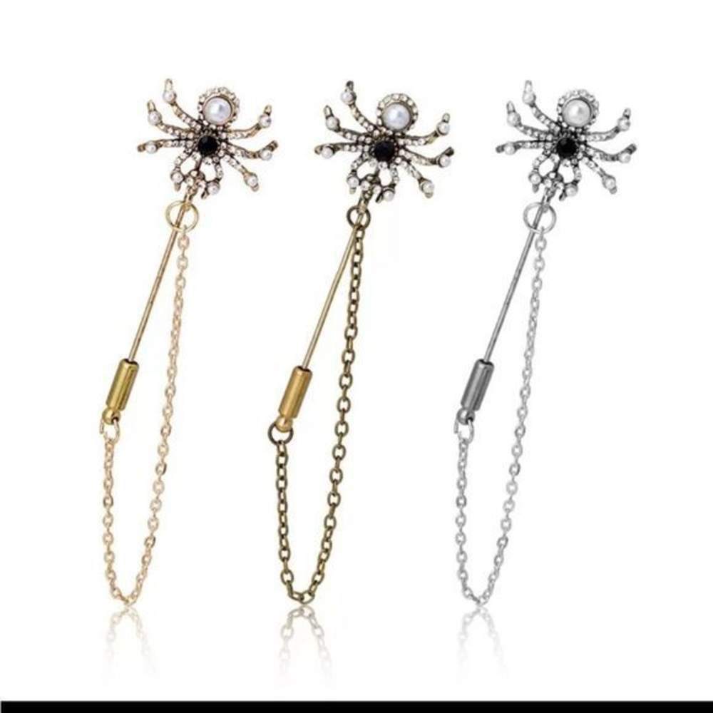 Spider Stick Halloween Spooky Pin Brooch with Chain‎
